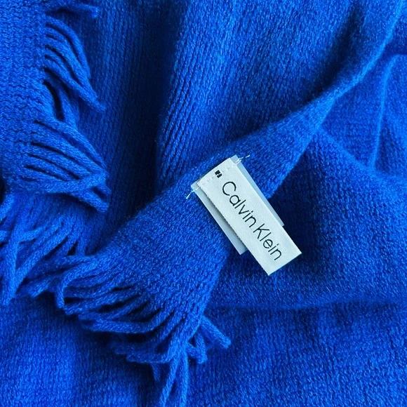 Calvin Klein Women's Foldover-Cuff Royal Blue Beanie & Scarf Set - Picture 6 of 7
